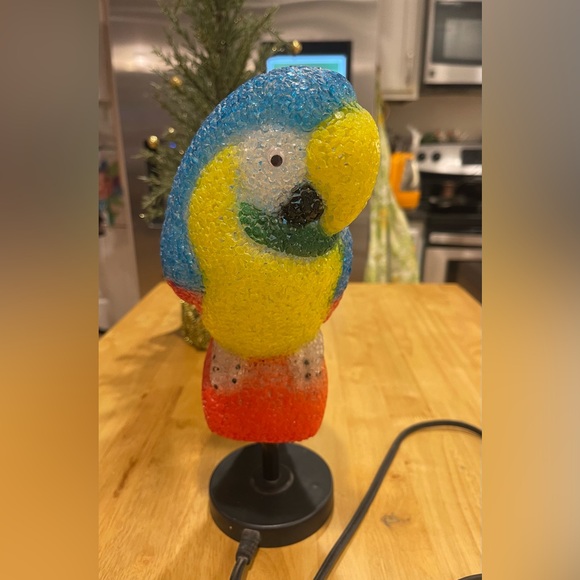 Rare Vintage Popcorn plastic Parrot lamp on a metal stand Lovely accent lamp - Picture 11 of 16